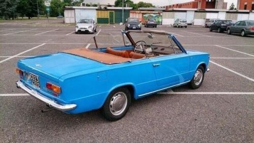 Кабриолет Fiat 124 с 4 Touring Superleggera. 02