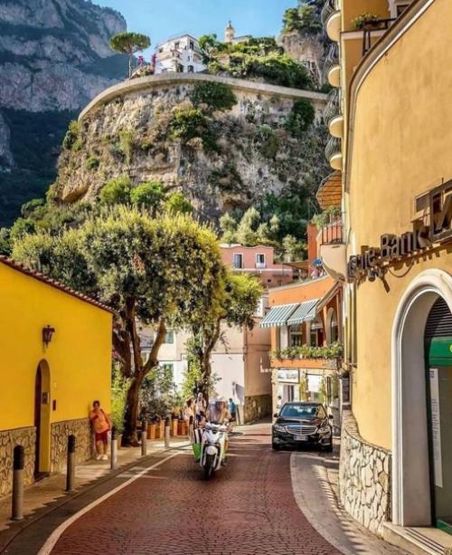 Люди которые живут там, наверное как в раю! 04