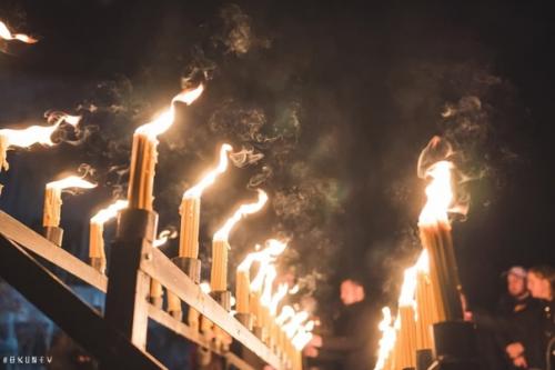 Энтузиасты зажгли свет в Припяти, почтили память ликвидаторов и даже провели театральную постановку. 03