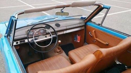 Кабриолет Fiat 124 с 4 Touring Superleggera. 04