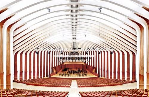 Город искусств и наук - архитектурный комплекс из пяти сооружений на осушенном дне реки Турия в городе Валенсия (Испания. 09