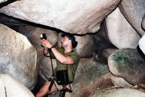 Загадочная и страшная калкаджака: кто живёт внутри чёрной горы? 03