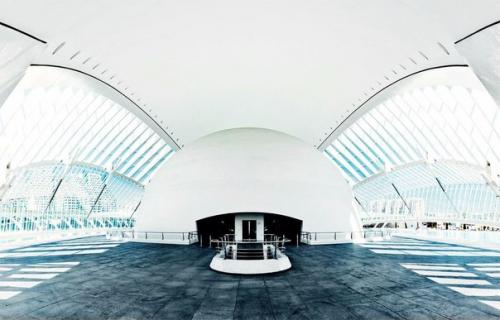 Город искусств и наук - архитектурный комплекс из пяти сооружений на осушенном дне реки Турия в городе Валенсия (Испания. 06