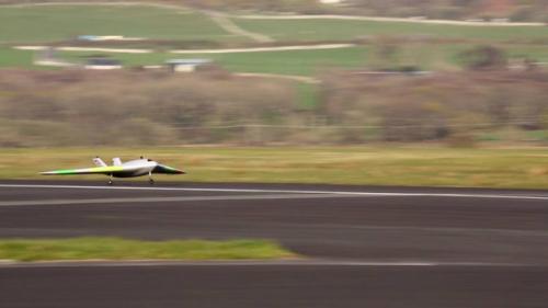 Это первый в мире самолет без закрылков. 02 Это первый в мире самолет без закрылков. 02