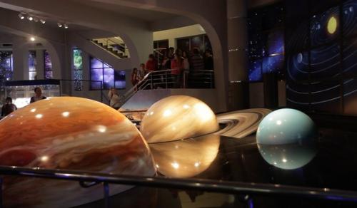 Скоро мы запустим проект Эволюция: от микробов до границ вселенной. 01