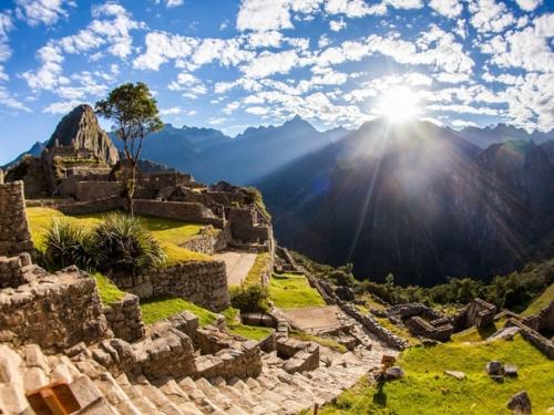 Город, построенный за ночь. 01 Город, построенный за ночь. 01