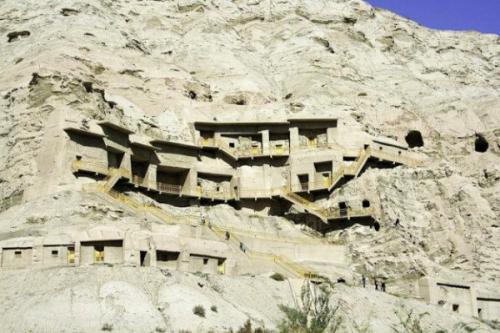 Кизил: буддийский пещерный комплекс на великом шёлковом пути в Китае.