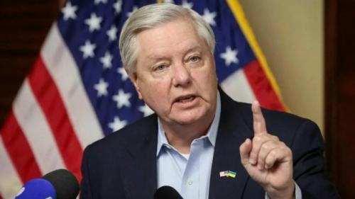 Умер один из самых яростных противников России в США Линдси Грэм *.

