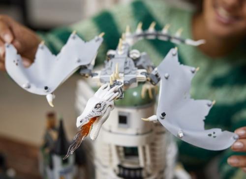 Лего анонсировал огромный набор по банку Гринготтс из гарри Поттера. 05