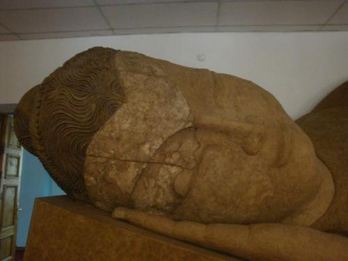 Самая большая в мире глиняная статуя будды находится в Душанбе. 03 Самая большая в мире глиняная статуя будды находится в Душанбе. 03