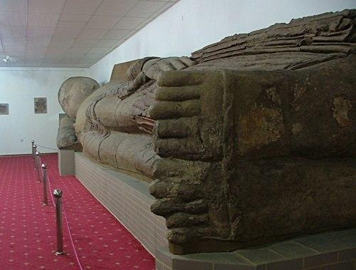 Самая большая в мире глиняная статуя будды находится в Душанбе. 02 Самая большая в мире глиняная статуя будды находится в Душанбе. 02