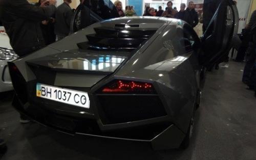 Сказочное перевоплощение.  Одессит Александр, из своей Mitsubishi Eclipse (2003 года) сделал Lamborghini Reventon. 05