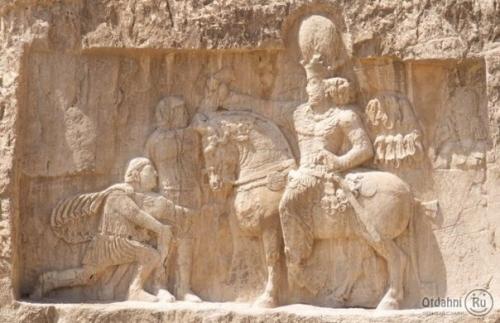 Накше - Рустам - каменные гробницы и наскальные рисунки (Иран. 09 Накше - Рустам - каменные гробницы и наскальные рисунки (Иран. 09