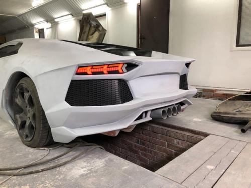 Такие люди должны работать на заводе где выпускают русские авто! 02