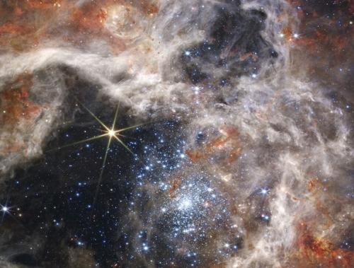 Как вам такое разнообразие в подборке?  Какая идея круче? 02