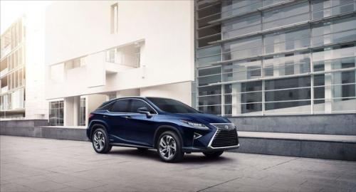 Lexus представил будущий российский бестселлер. 02