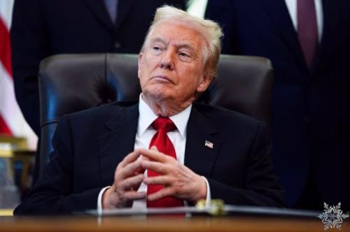 Трамп призвал зеленского прекратить удары по российским НПЗ.


