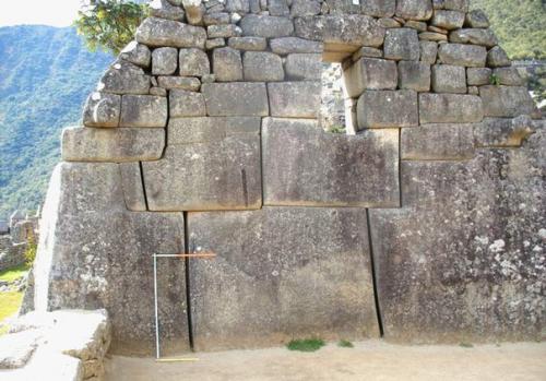 Кто ольянтайтамбо построил? 06