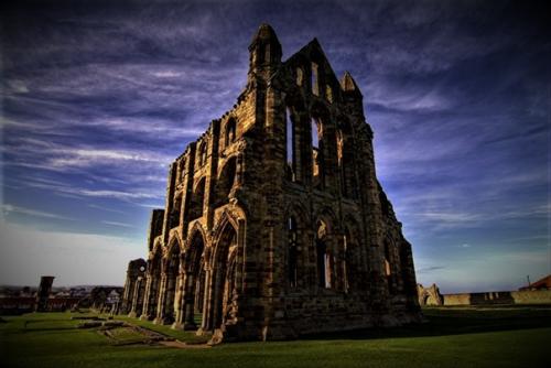 Аббатство уитби - одно из самых страшных мест в Великобритании. 05