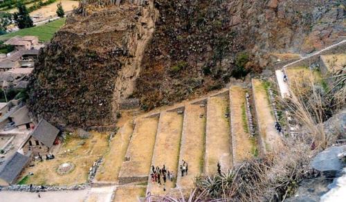 Кто ольянтайтамбо построил? 01