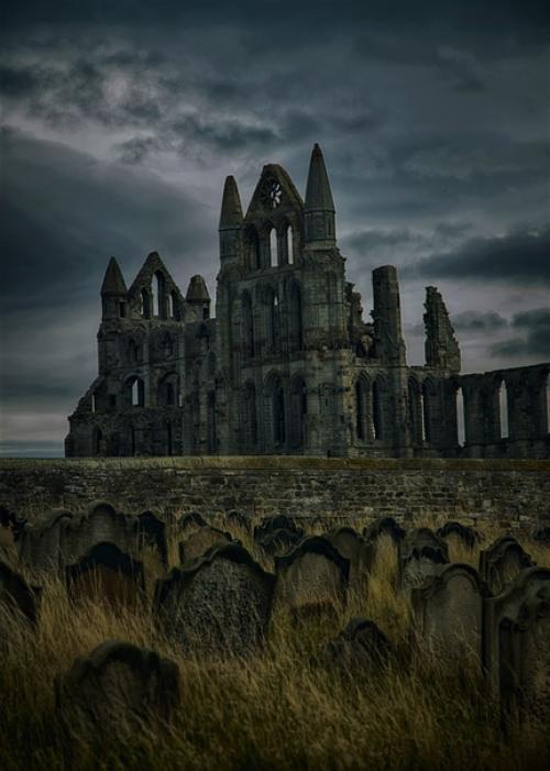 Аббатство уитби - одно из самых страшных мест в Великобритании. 06