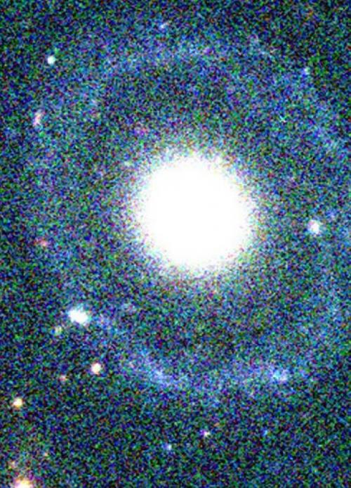 Исследователи впервые описали крайне редкую галактику. 01 Исследователи впервые описали крайне редкую галактику. 01