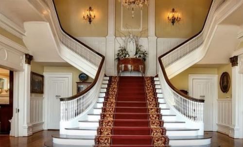 Бизнесмен около 20 лет прикидывался банкротом, чтобы не платить долги и налоги. 04