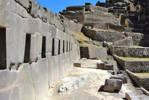 Кто ольянтайтамбо построил? 02