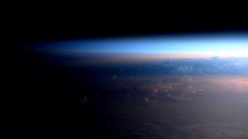 Утро в космосе. 
