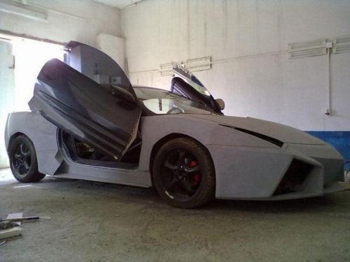 Одессит Александр, из своей Mitsubishi Eclipse (2003 года) сделал Lamborghini Reventon. 01