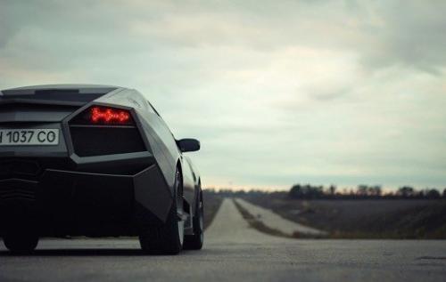 Одессит Александр, из своей Mitsubishi Eclipse (2003 года) сделал Lamborghini Reventon. 05