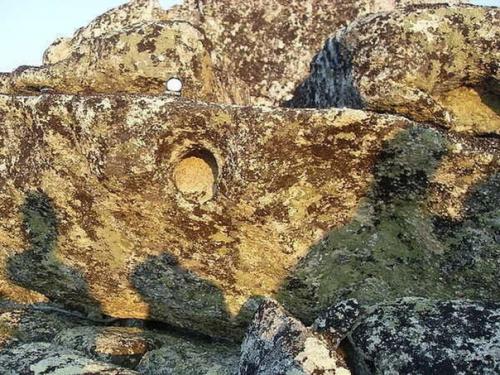 Мегалиты в Магадане или сооружения, созданные в древности для ориентирования. 01