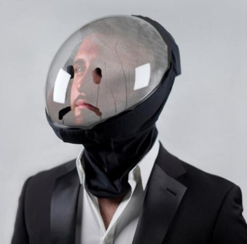 В продаже появилась новая альтернатива защитных масок. 01