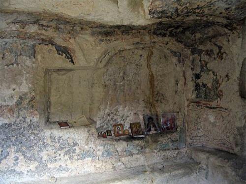 В КРЫМУ туристы свидетелями необъяснимого свечения креста стали. 02