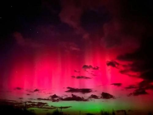Жители россии наблюдали редкое полярное сияние. 06