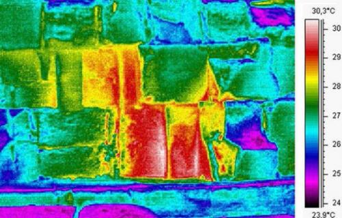 В пирамиде Хеопса найдены три подозрительно теплых камня. 
