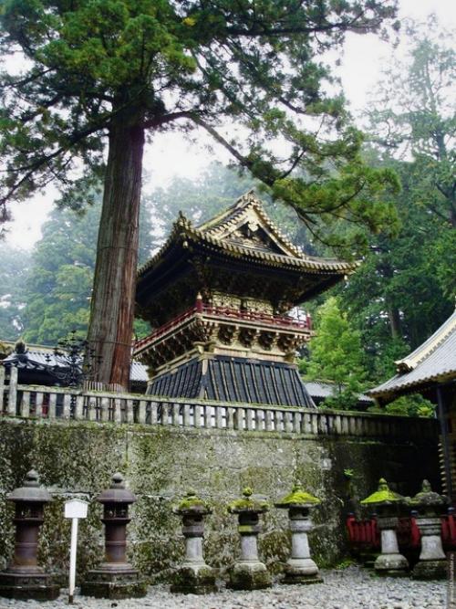 Тосё -гу - архитектурный комплекс синтоистского святилища в японском городе Никко. 01