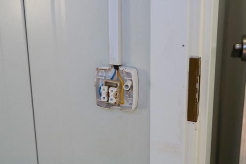 В брянском парке впервые за 100 лет установили антивандальный отапливаемый туалет. 01