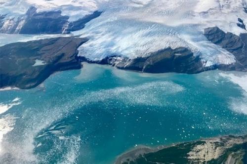 Международная группа ученых выяснила, что под восточной Антарктидой располагается источник геотермальной энергии. 02