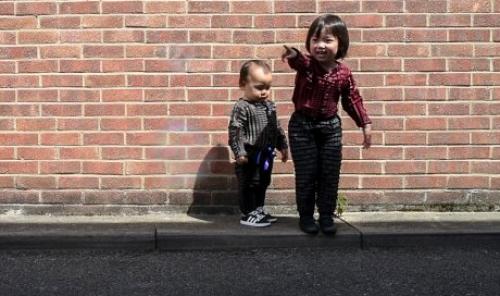 Умная одежда Petit Pli вместе с малышом растет. 01