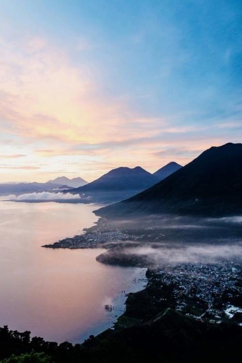 Название озера атитлан переводится с языка Майя как Место, где Радуга Обретает Цвета. 04