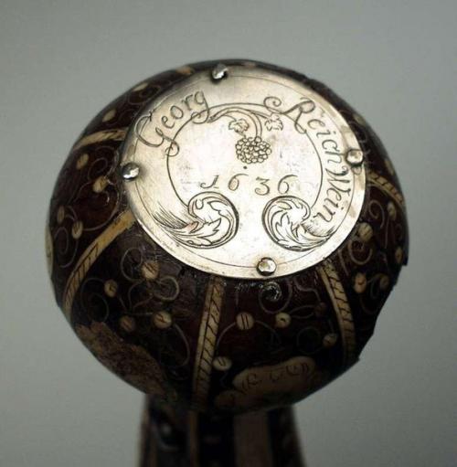 Задолго до появления револьверов кольта, еще в конце 16 века в Европе оружейники начали изготавливать первые револьверы. 06