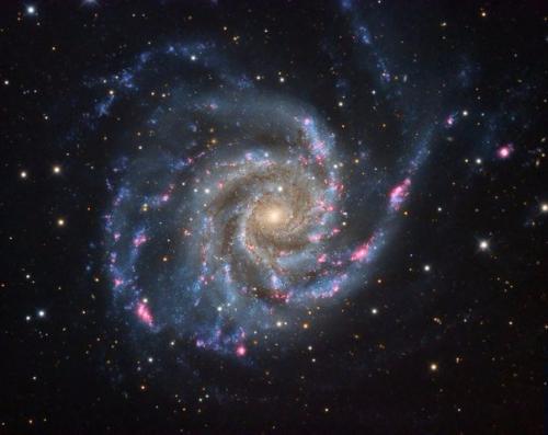 Спиральная галактика М 101 вертушка в созвездии большой медведицы! 

