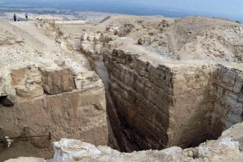 Пирамида Zawyet El Aryan: доказательство потерянной высокотехнологичной внеземной технологии? 02