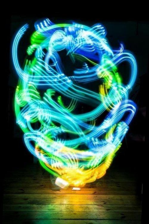 Подскажите, если не держится гель на ногтях, просто отходит и ногти отваливаются, может попробовать акригелем? 04