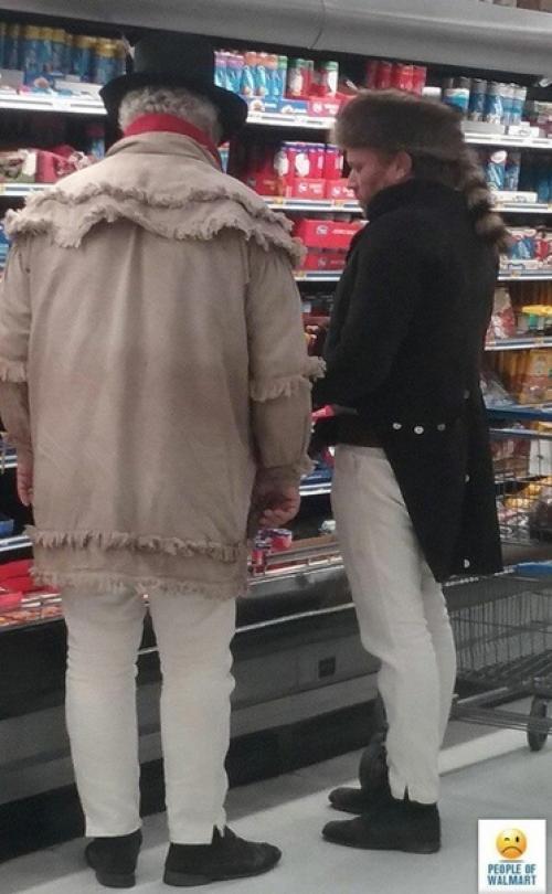 В России есть сообщества, посвященные беспощадной моде в метро. 01