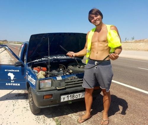 Константин леонов!   Даже не представляю что пришлось ему пережить. 01