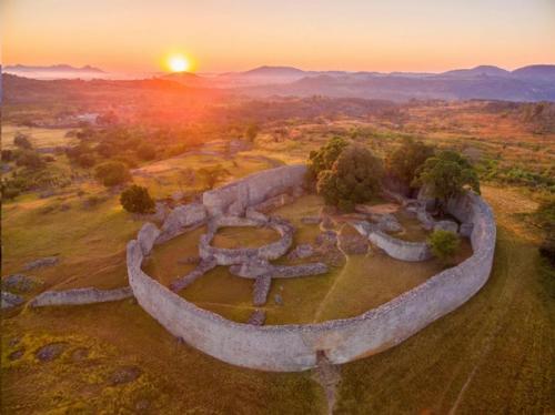 Самые загадочные строения в мире, вокруг которых не утихают споры учёных. 03