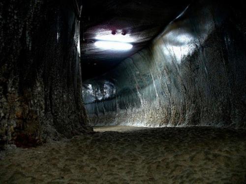 Могучие ктоны в глубинах земли живут. Могучие ктоны в глубинах земли живут.