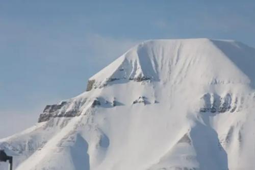 Гора Пирамида на Шпицбергене или все-таки не гора? 05 Гора Пирамида на Шпицбергене или все-таки не гора? 05